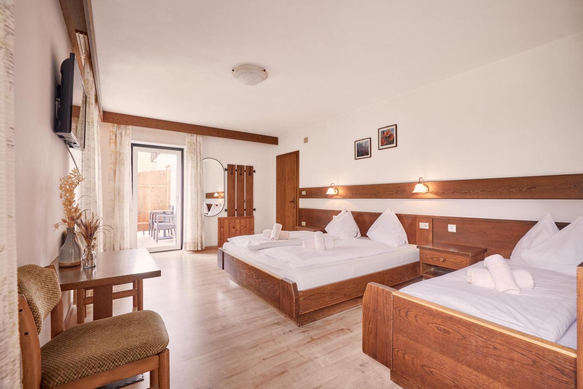 Ferienpension Zummuellerhof Natz-Schabs Room photo